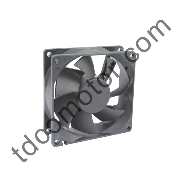 DC-aksiaalventilaator 92x92x25 YZ-9225D varrukalaagri kuullaager